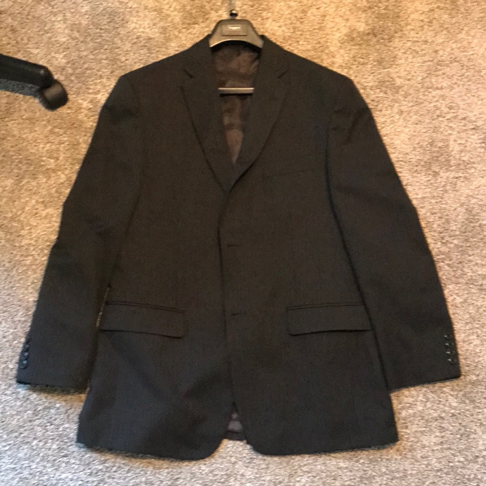 Brand new WOT Haggar striped Men’s suit 42L 36x32